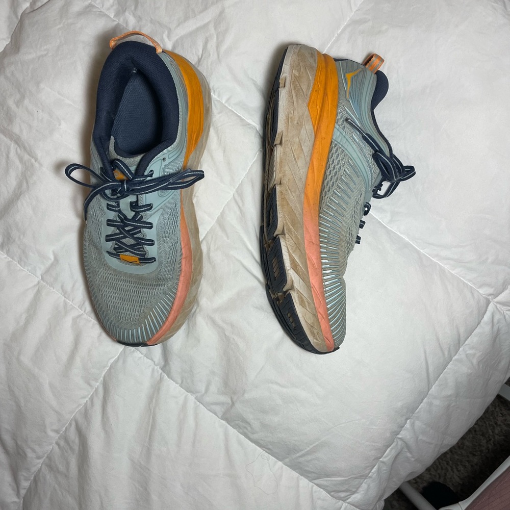 Hokas